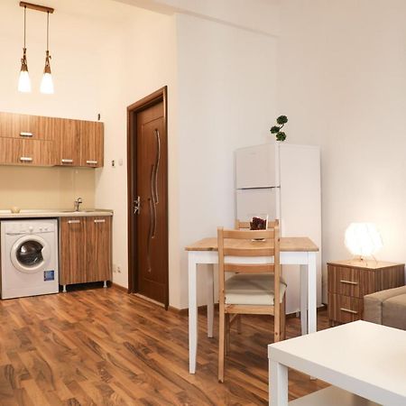 Ultracentral Apartament With Balcony - Old Town Bükreş Dış mekan fotoğraf