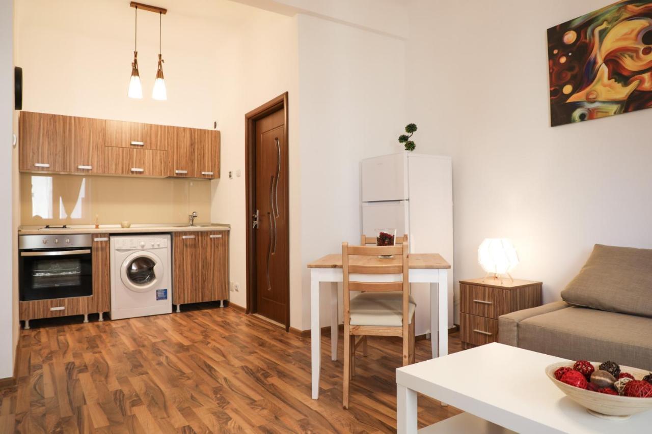 Ultracentral Apartament With Balcony - Old Town Bükreş Dış mekan fotoğraf